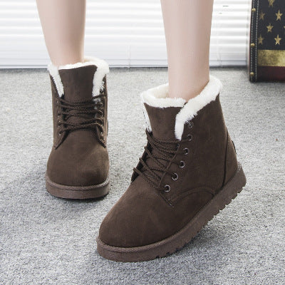 Chic Snow Street Boots for Her