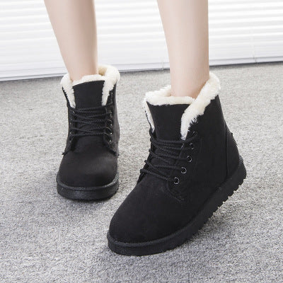 Chic Snow Street Boots for Her