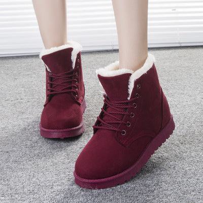 Chic Snow Street Boots for Her